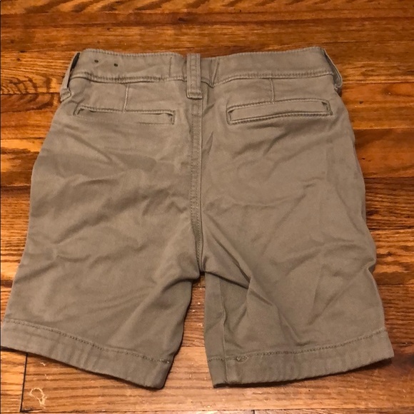 Shorts - Picture 2 of 5